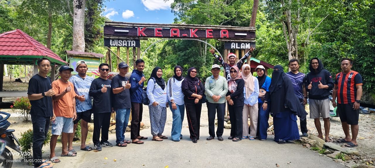 Semangat Gotong Royong! Aksi Kerja Bakti Benahi Bangunan Rusak di Kea-Kea Ulunggolaka