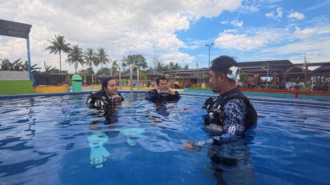 Try Scuba Kolam