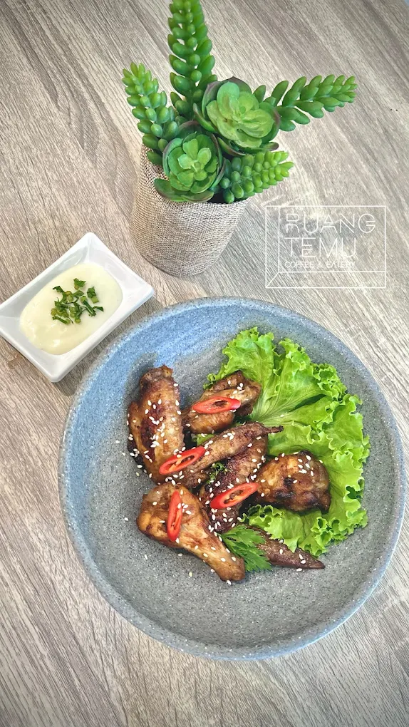 Ruang Temu Coffee & Eatery