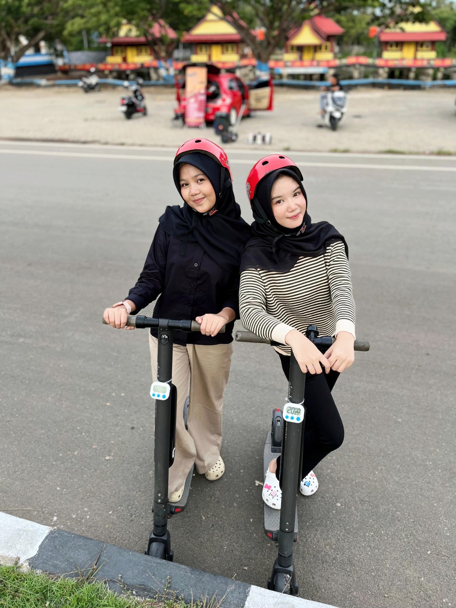 Buka Tiap Hari Mulai Jam 16.00 Sampai Selesai